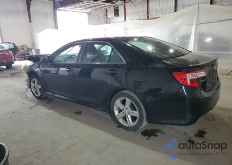 2012 Toyota Camry Base z USA, uszkodzony, nr VIN 4T1BF1FKXCU106311